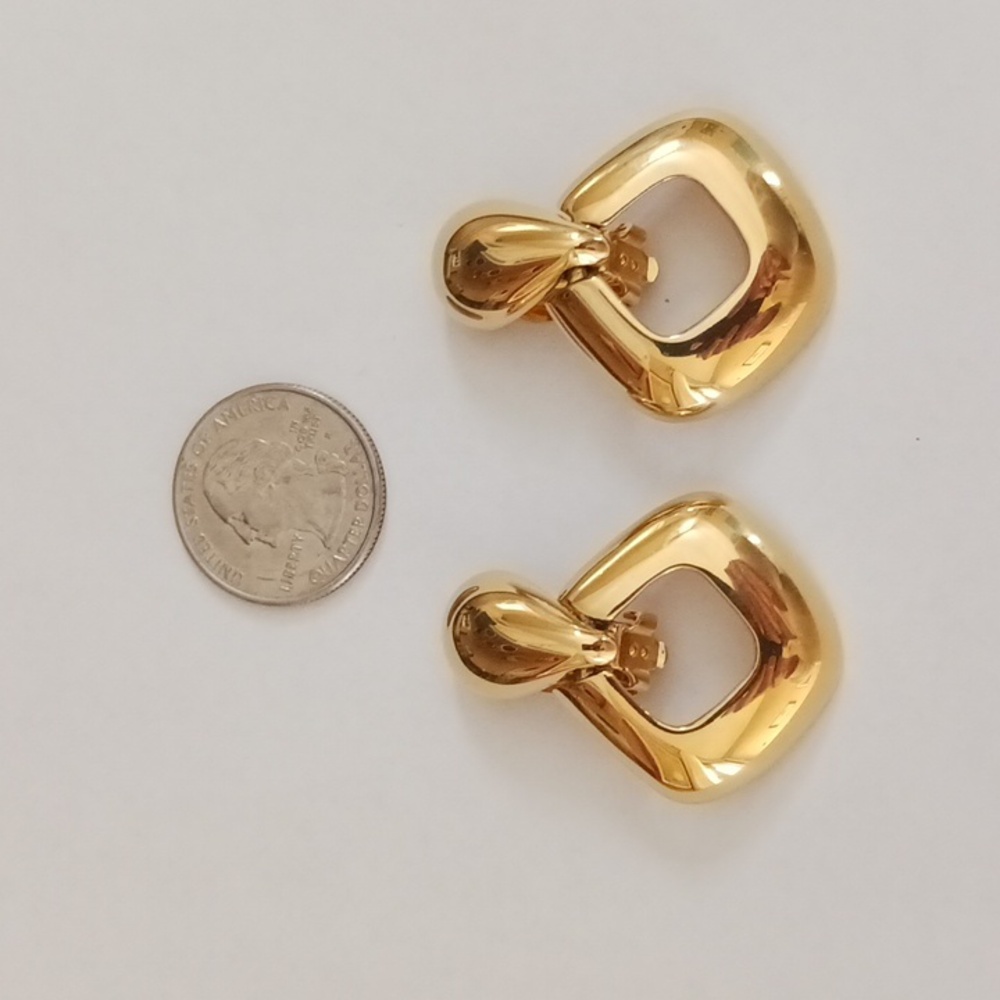 Vintage St. John Clip On Earrings - Picture 7 of 8